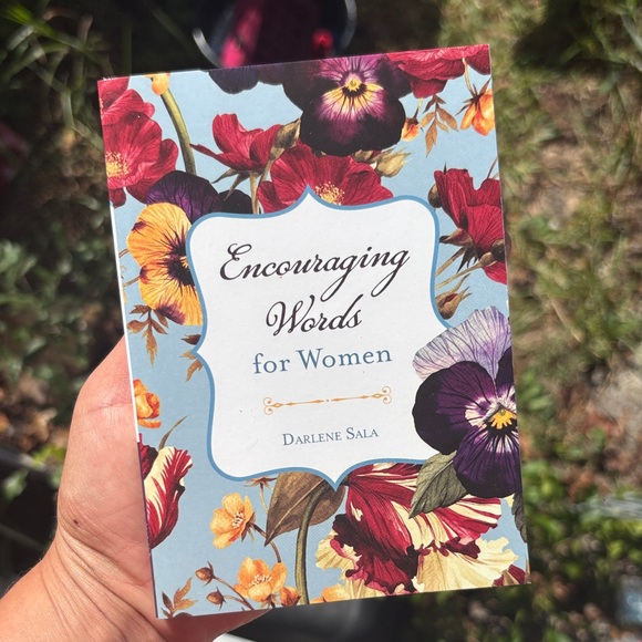 Bible Inspirational Floral Book - Picture 1 of 3
